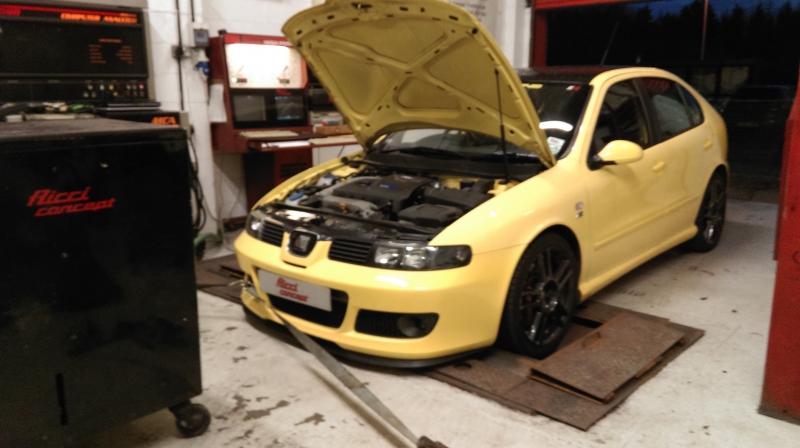 Dyno testing seat leon cupra R @ Ricci concept 2